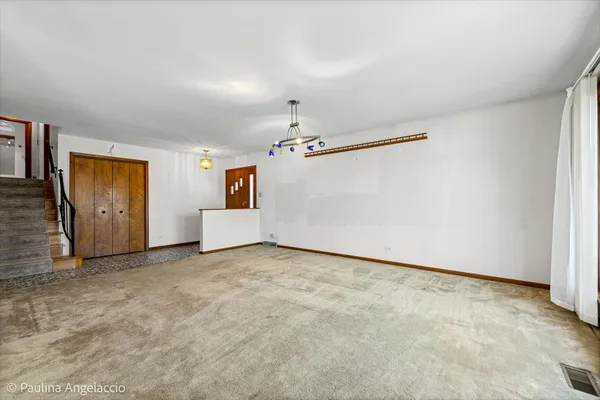 $485,000 | 1454 Dayton Place, Des Plaines, IL 60018