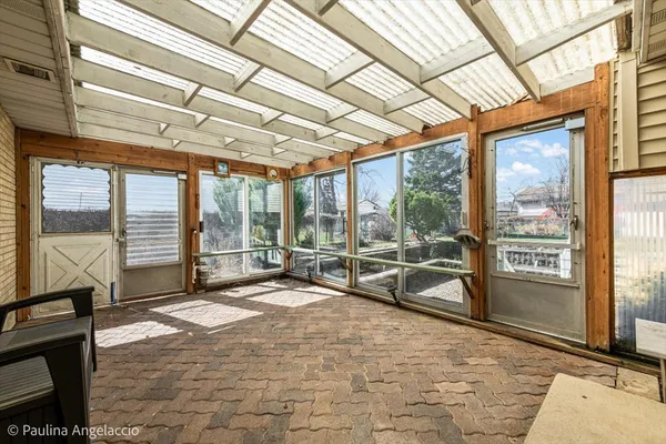 $485,000 | 1454 Dayton Place, Des Plaines, IL 60018