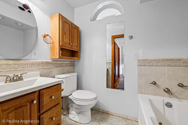 $485,000 | 1454 Dayton Place, Des Plaines, IL 60018