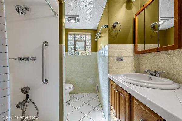 $485,000 | 1454 Dayton Place, Des Plaines, IL 60018