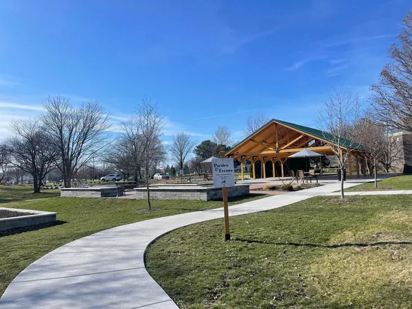 $485,000 | 1454 Dayton Place, Des Plaines, IL 60018