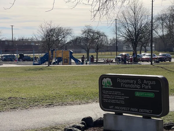 $485,000 | 1454 Dayton Place, Des Plaines, IL 60018