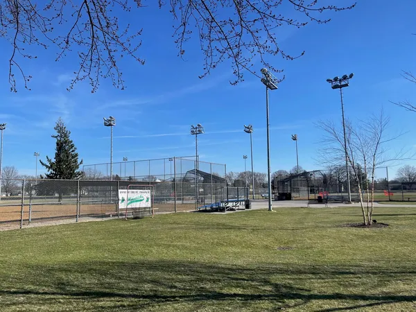 $485,000 | 1454 Dayton Place, Des Plaines, IL 60018