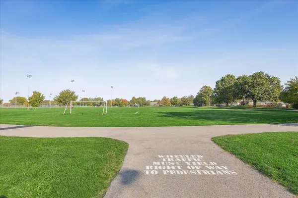 $485,000 | 1454 Dayton Place, Des Plaines, IL 60018