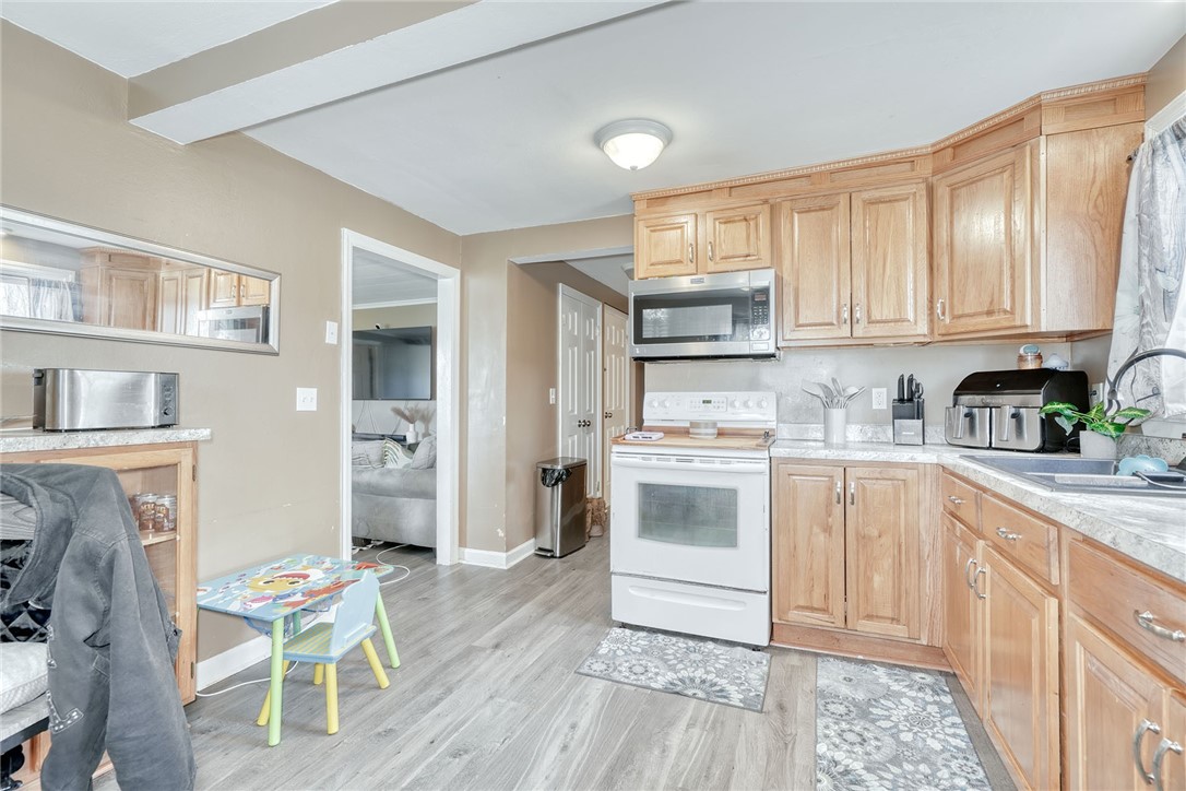 133 Wilder Terrace Rochester, NY 14612 - Photo 34 of 50 Down Unit Kitchen