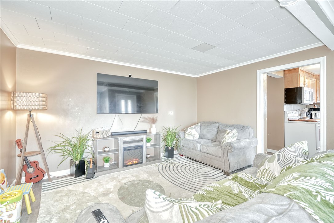 133 Wilder Terrace Rochester, NY 14612 - Photo 36 of 50 Down Unit Living Room