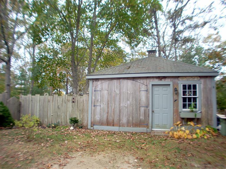 265 Chatham Road Harwich, MA 02645 - Photo 32 of 35 a front view of a house