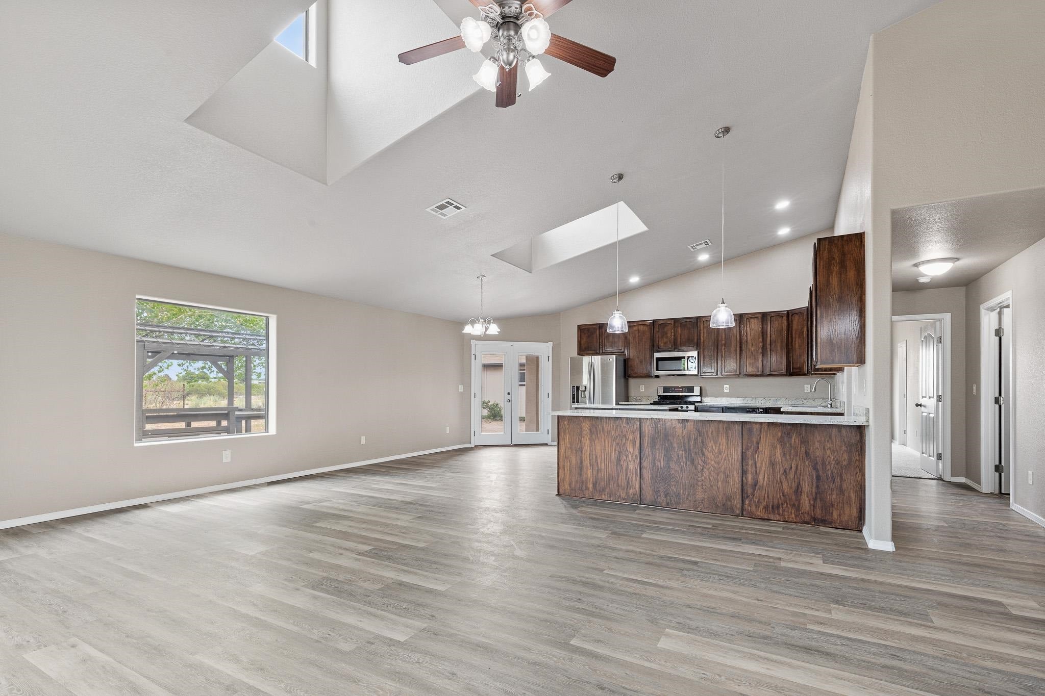 98 Derbyshire Road Tularosa, NM 88352 - Photo 9 of 55 Gallery Image 9