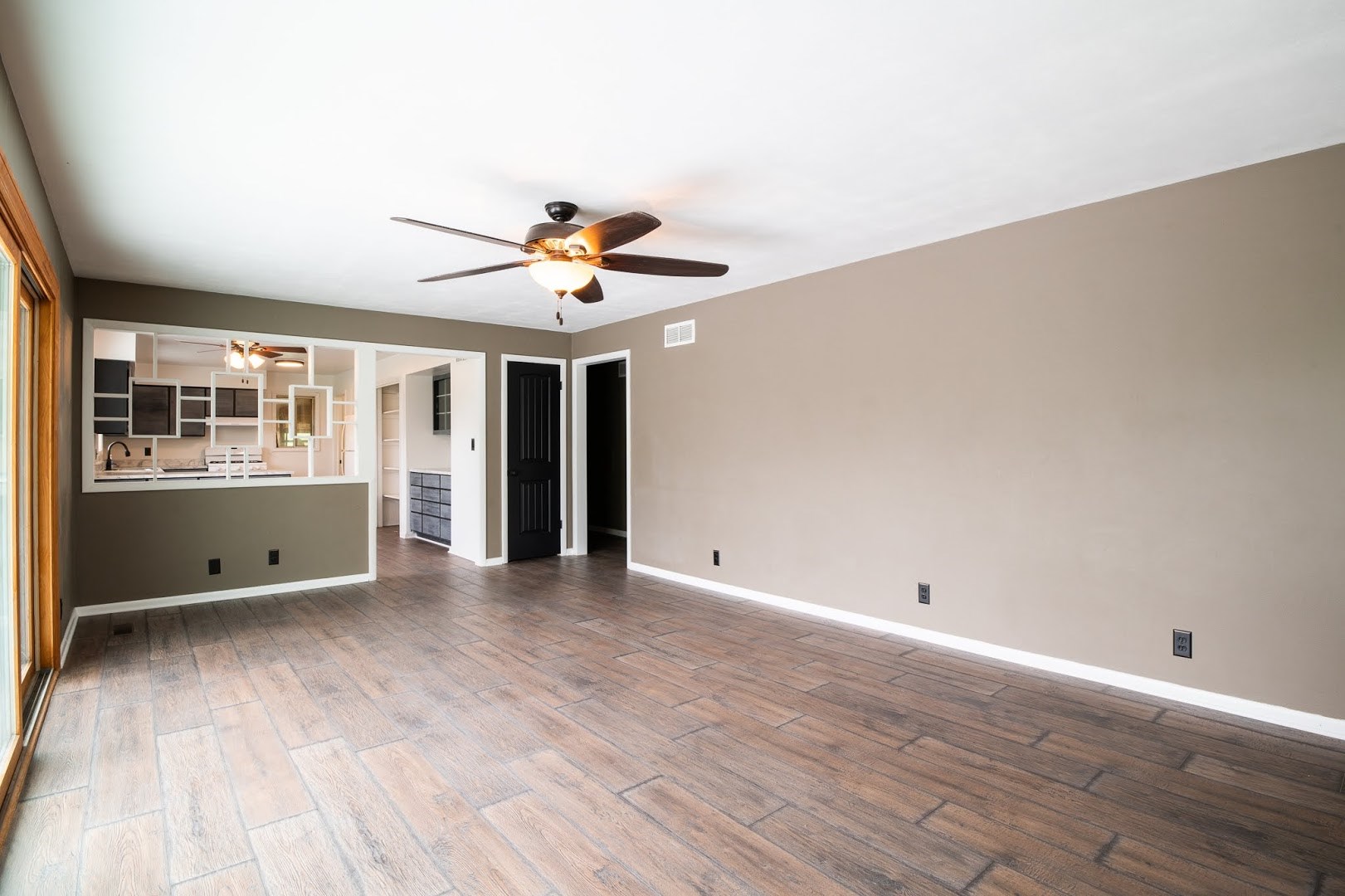 5903 West McKee Road Peoria, IL 61607 - Photo 9 of 42