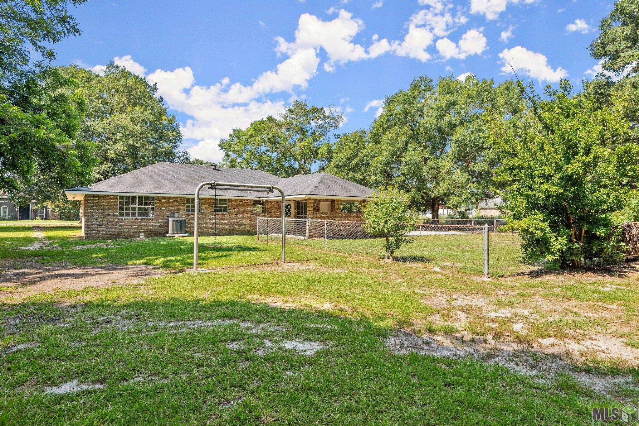 13805 Courtney Road Walker, LA 70785 - Photo 14 of 20 Gallery Image 14
