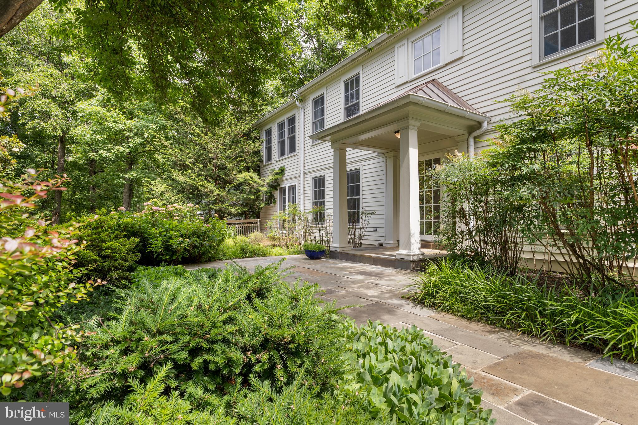 11103 Burywood Lane Reston, VA 20194 - Photo 3 of 68