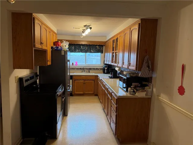 $210,000 | 8746 Southwest County Road 4007, Unit RURAL, Rich Hill, MO 64779