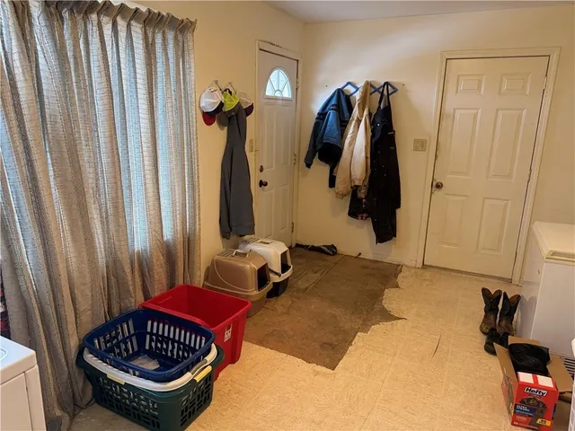 $210,000 | 8746 Southwest County Road 4007, Unit RURAL, Rich Hill, MO 64779