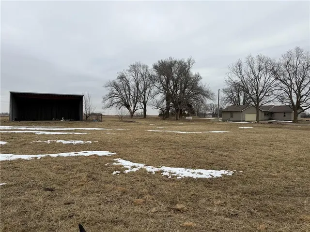 $210,000 | 8746 Southwest County Road 4007, Unit RURAL, Rich Hill, MO 64779