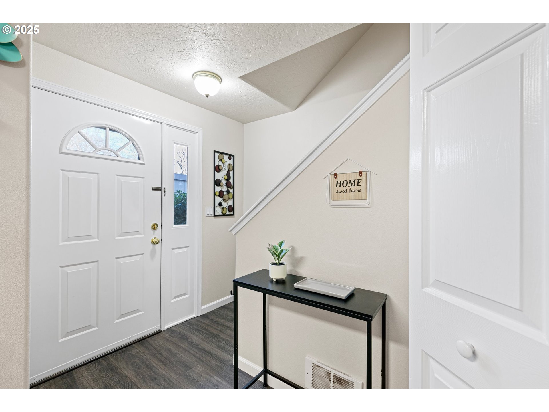 1623 Oak Patch Road Eugene, OR 97402 - Photo 8 of 48 Gallery Image 8