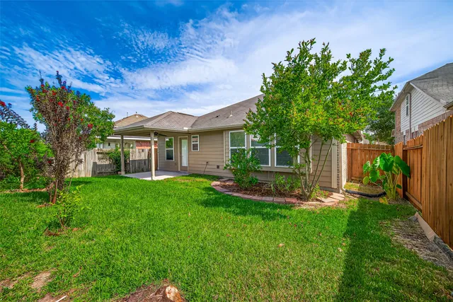 $2,050 | 18214 Almond Place Lane, Richmond, TX 77407