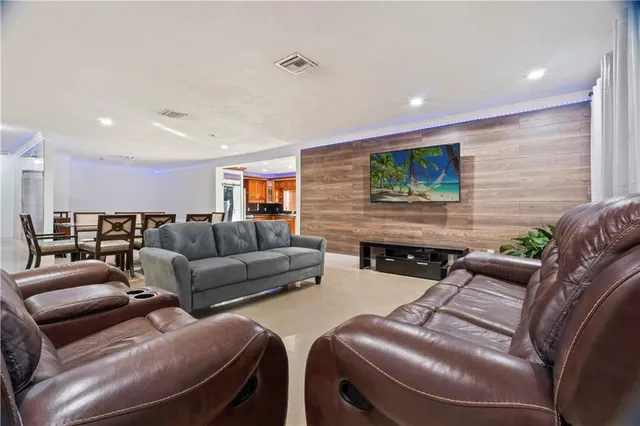 $8,500 | 19340 Northeast 19th Avenue, North Miami Beach, FL 33179