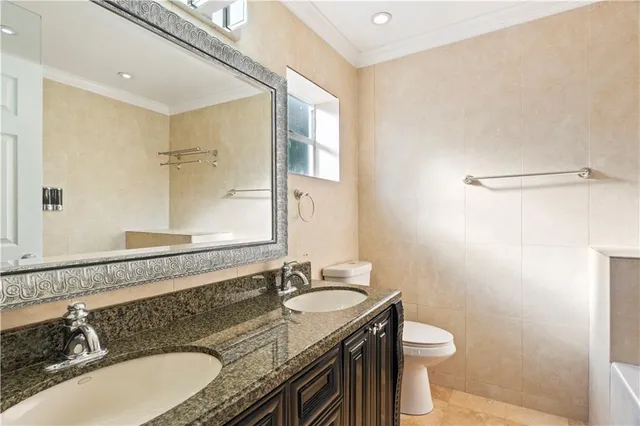 $8,500 | 19340 Northeast 19th Avenue, North Miami Beach, FL 33179