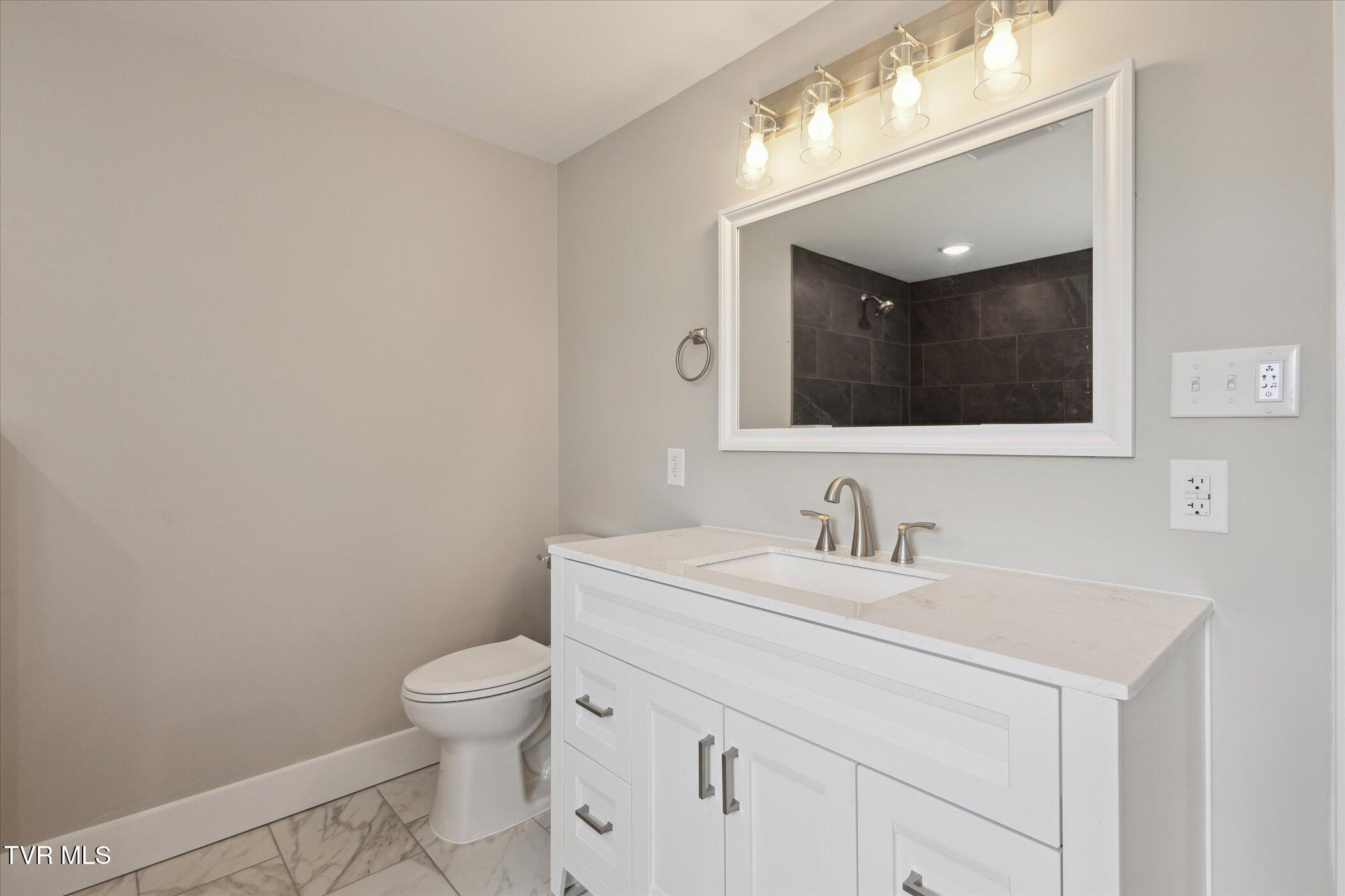 318 Boyd Street Erwin, TN 37650 - Photo 25 of 36 26-318-Boyd-St-Erwin-TN-37650-WindowStil