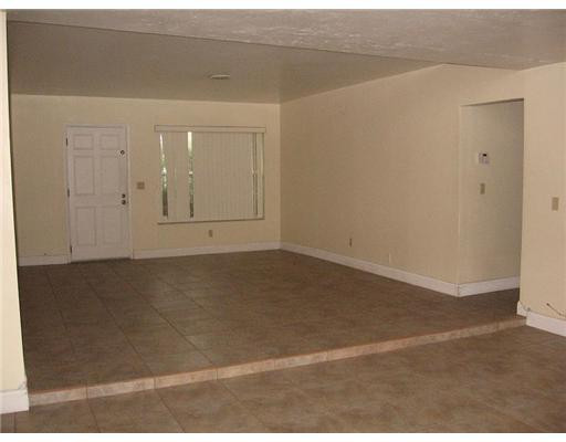 12940 Oleander Road North Miami, FL 33181 - Photo 4 of 9 Living Room