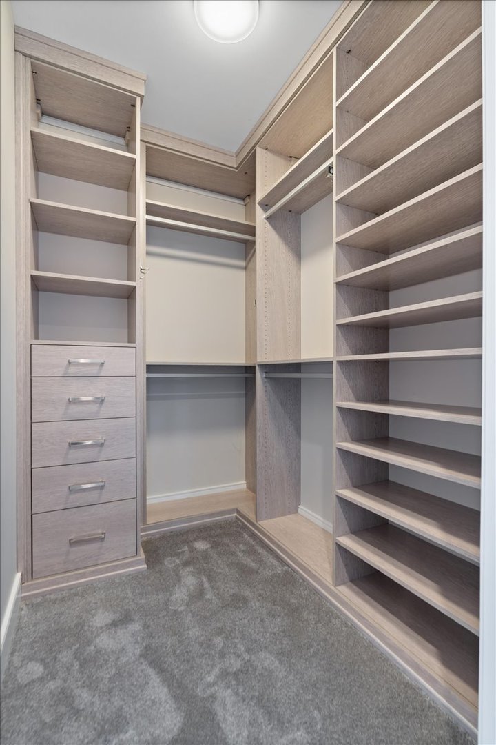 1550 North Clark Street, Unit 604 Chicago, IL 60610 - Photo 28 of 34