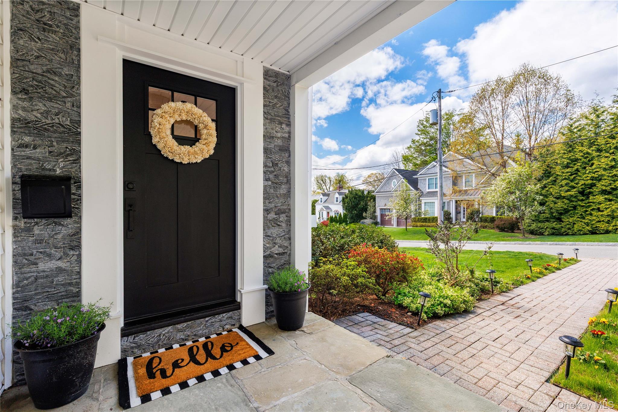 201 Clayton Road Scarsdale, NY 10583 - Photo 2 of 34 Delightful, move-in-ready 4 bedroom Colonial in popular Edgemont neighborhood.