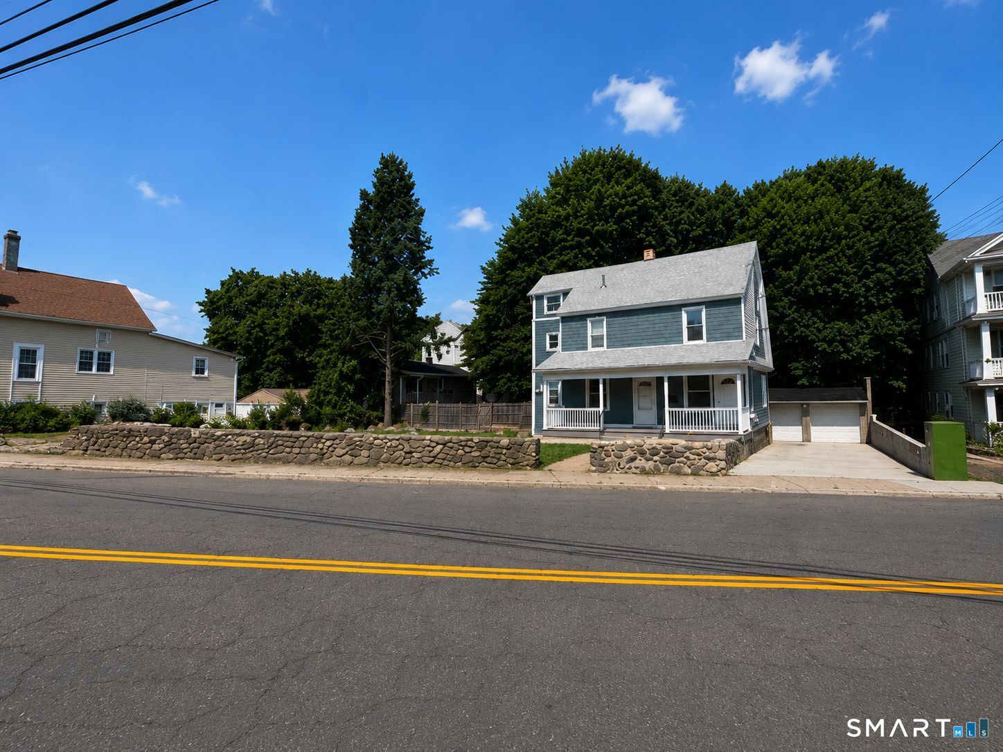 893 Highland Avenue Waterbury, CT 06708 - Photo 3 of 12