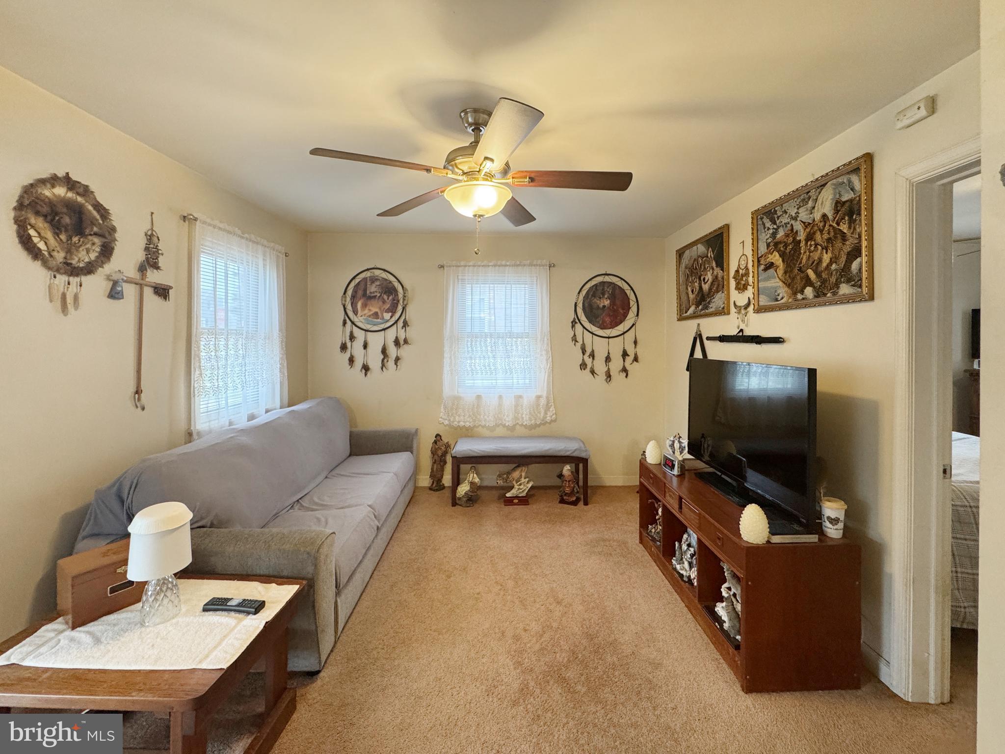1708 Rita Road Baltimore, MD 21222 - Photo 2 of 9 Living Room