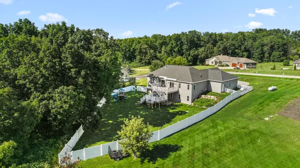 $595,900 | W2345 Big Ben Road, Osceola, WI 53019