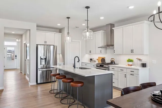 $558,740 | 10974 37th Street North, Lake Elmo, MN 55042