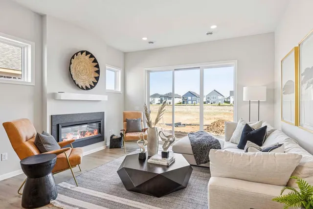 $558,740 | 10974 37th Street North, Lake Elmo, MN 55042