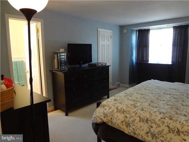 1426 Powell Road Brookhaven, PA 19015 - Photo 12 of 24