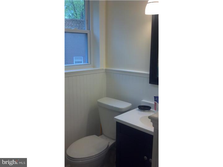 1426 Powell Road Brookhaven, PA 19015 - Photo 16 of 24