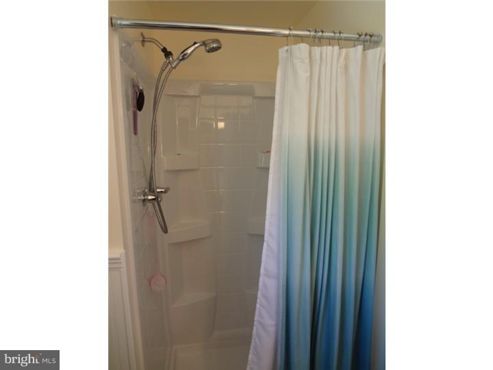 1426 Powell Road Brookhaven, PA 19015 - Photo 17 of 24