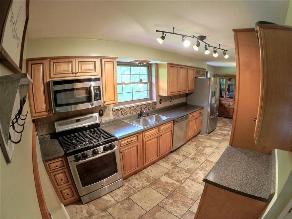 1138 Chapel Road Monaca, PA 15061 - Photo 6 of 25 Gallery Image 6