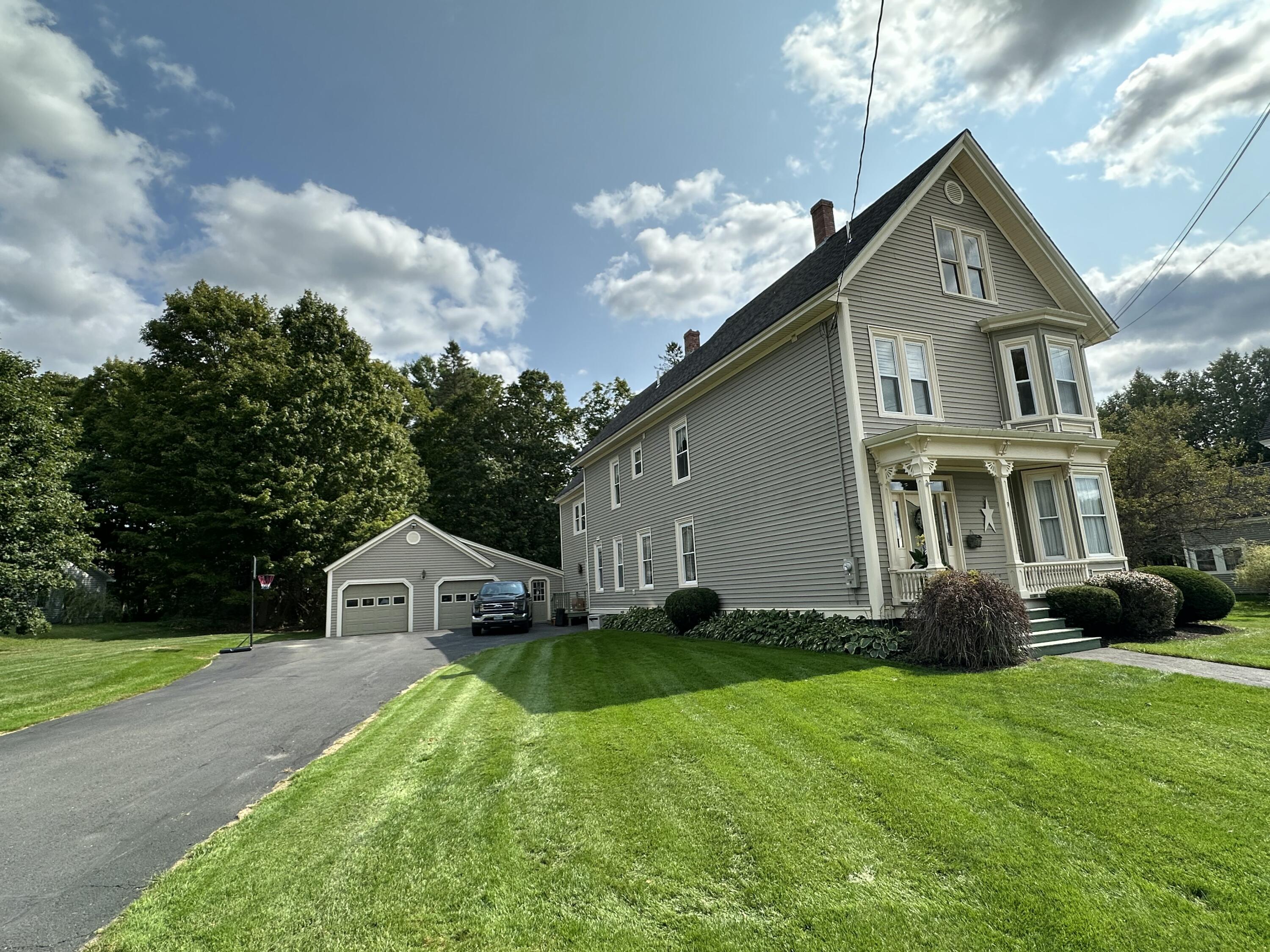 9 Charles Street Houlton, ME 04730 - Photo 5 of 28 IMG_0887