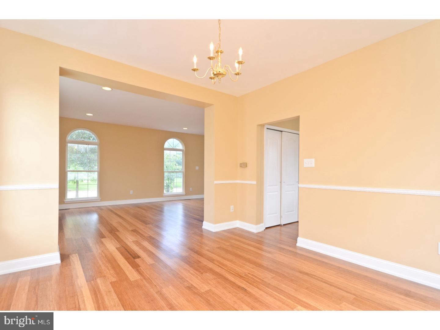42 Albany Road Marlton, NJ 08053 - Photo 3 of 24 Living Room