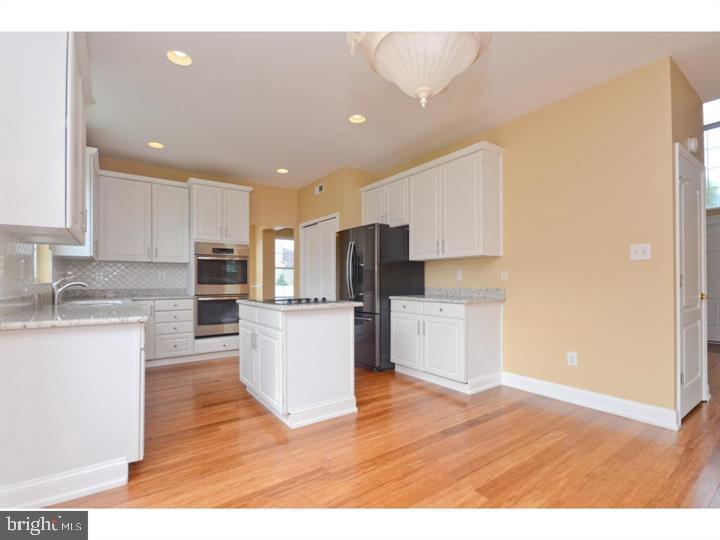 42 Albany Road Marlton, NJ 08053 - Photo 8 of 24 Kitchen