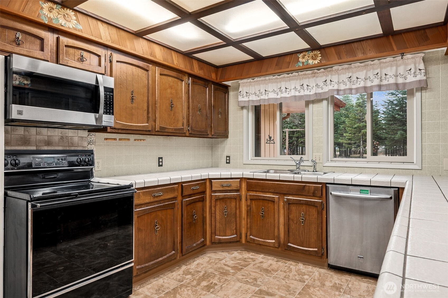 105 Lucke Place Elma, WA 98541 - Photo 9 of 25