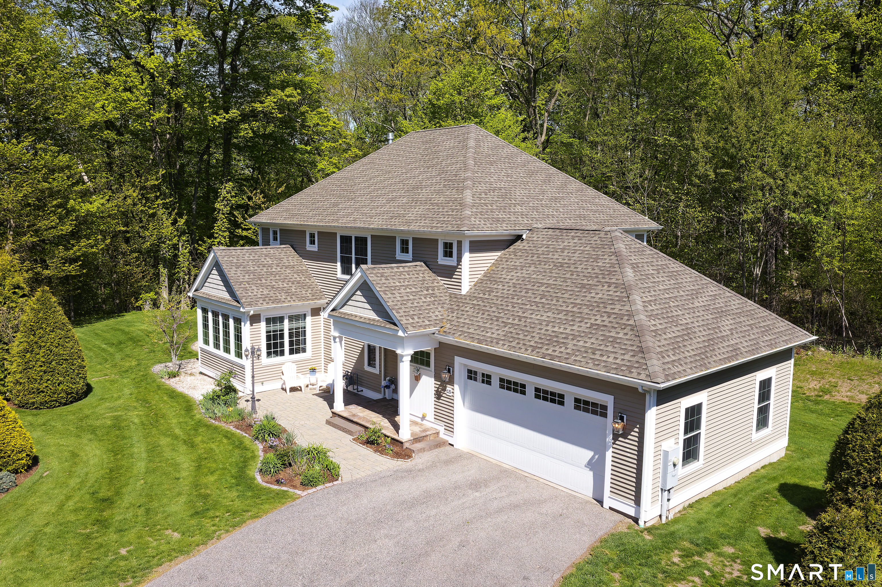 15 Tryon Farm Road Glastonbury, CT 06073 - Photo 2 of 40 Front Patio Entry Way.