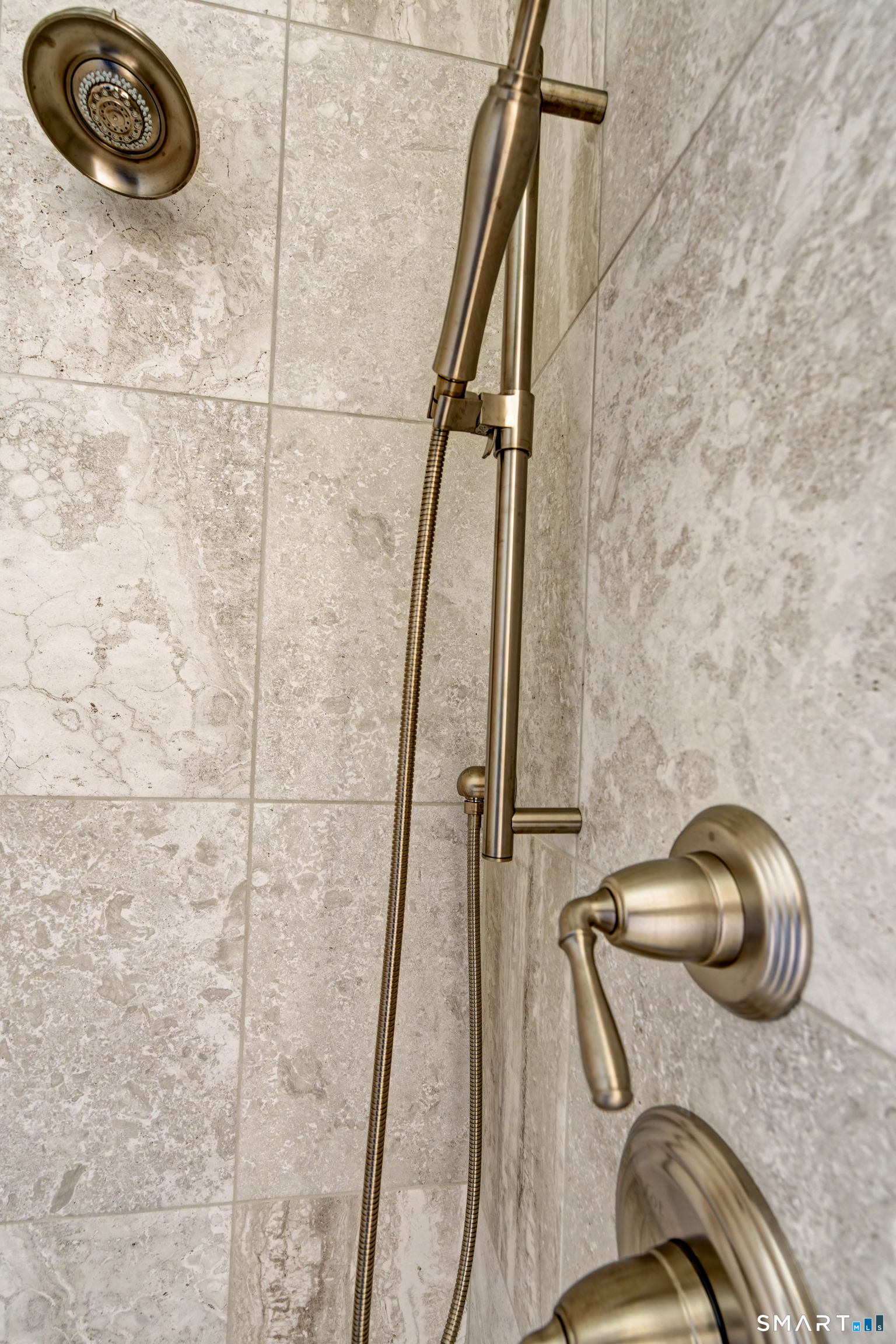 15 Tryon Farm Road Glastonbury, CT 06073 - Photo 21 of 40 Main-Floor Full Bath With Tile Shower
