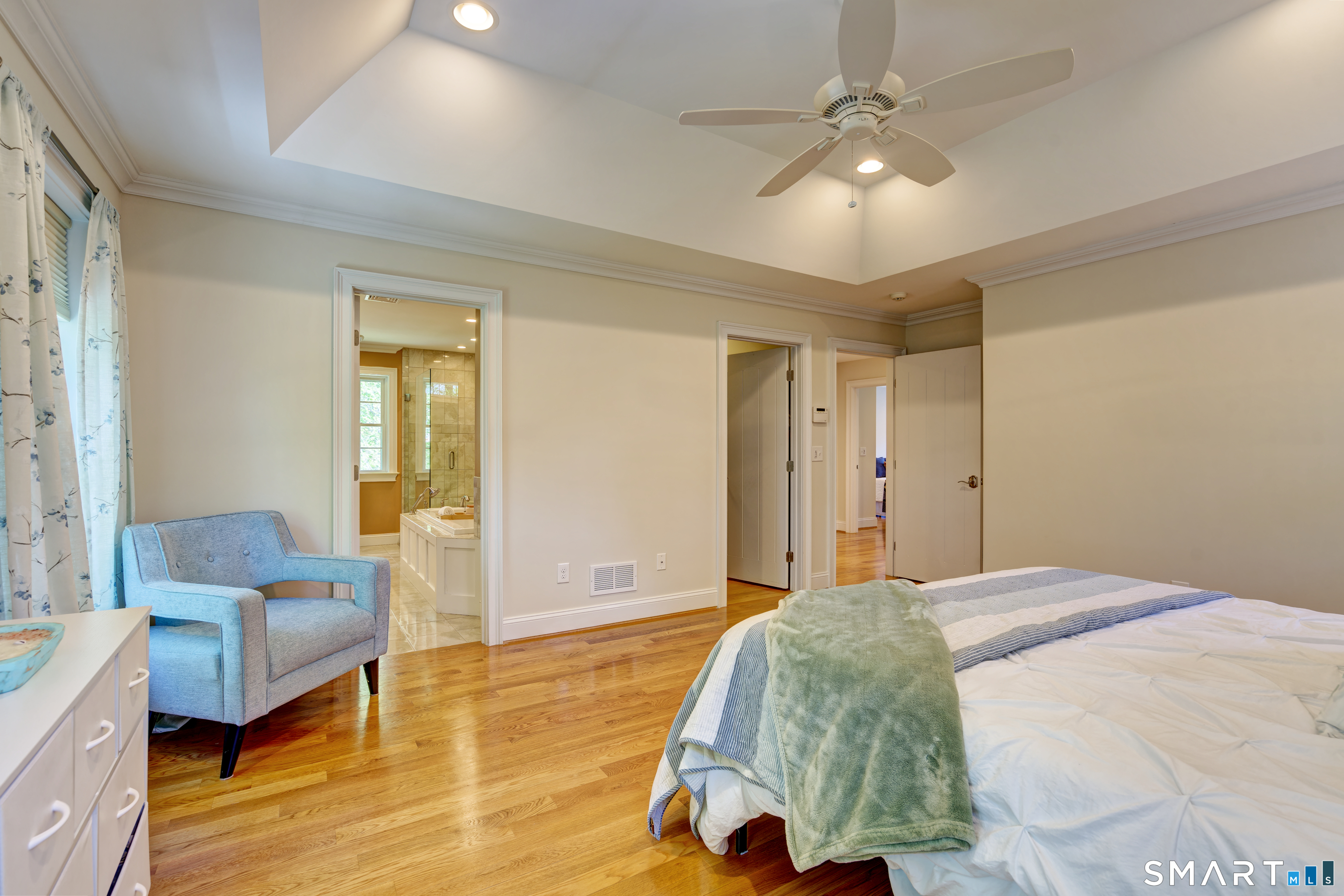 15 Tryon Farm Road Glastonbury, CT 06073 - Photo 23 of 40 Primary Suite With Hardwood Floors and Private En-Suite Bath
