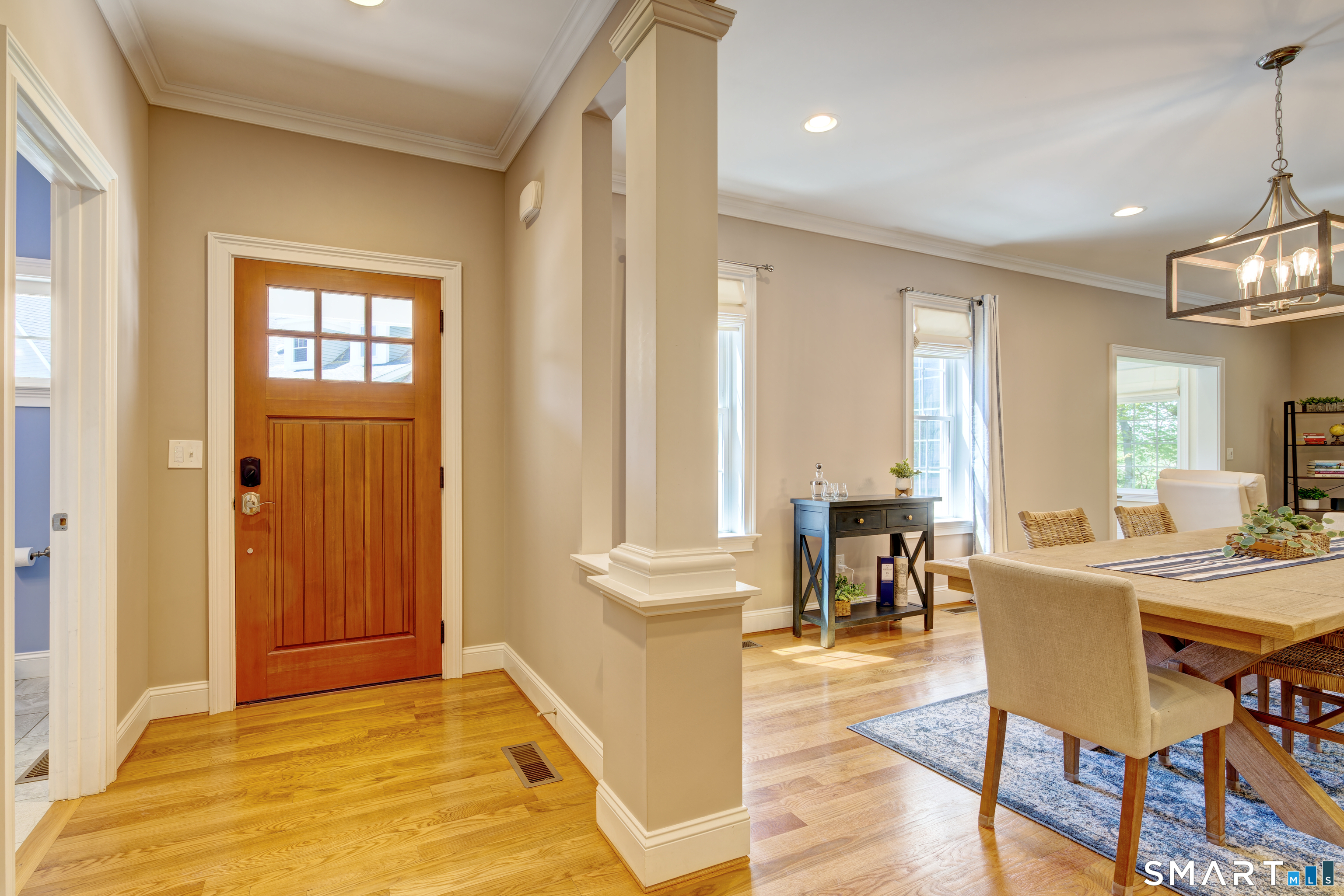 15 Tryon Farm Road Glastonbury, CT 06073 - Photo 8 of 40 Foyer and Entry Way