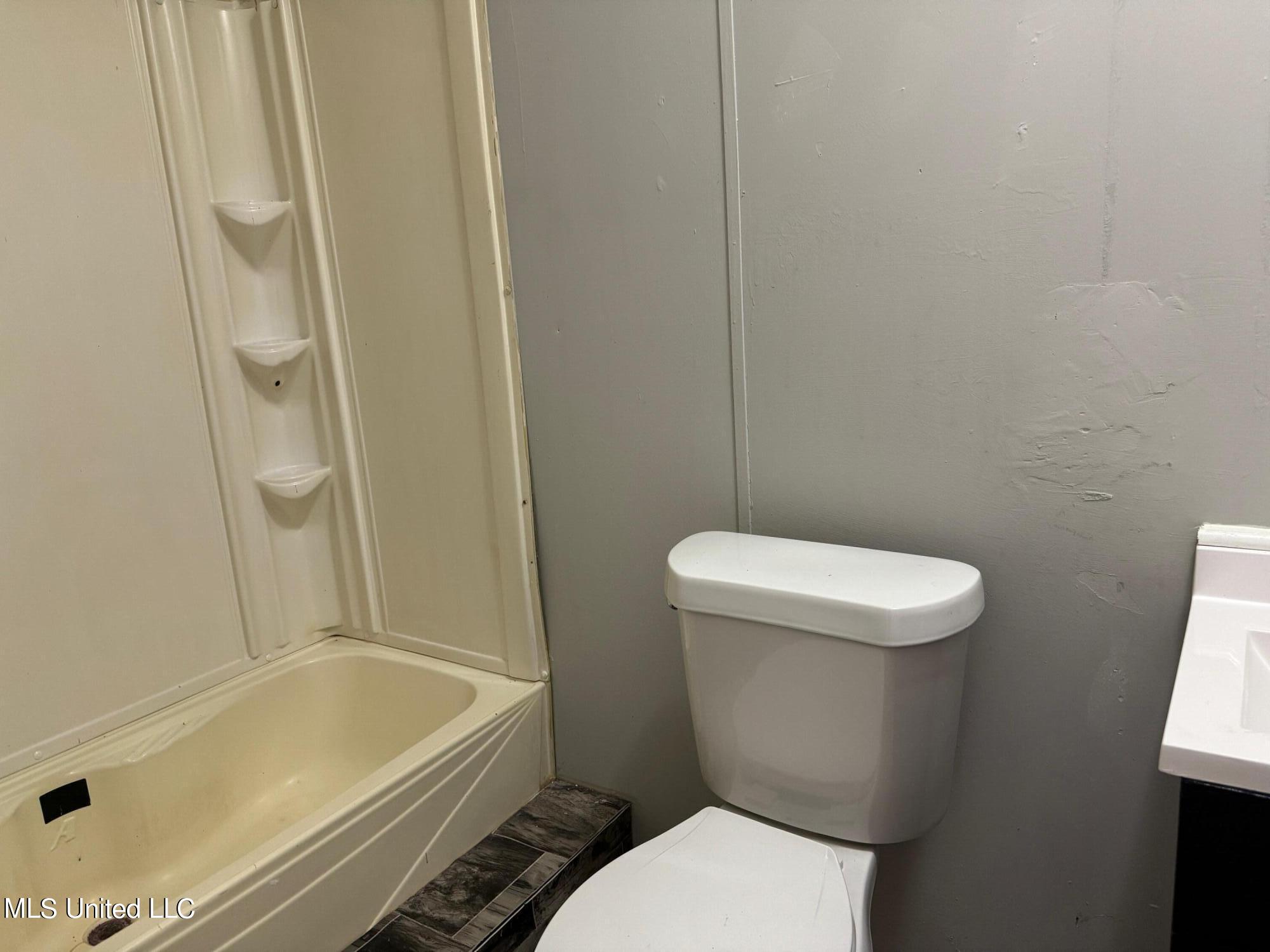 5575 Robin Wood Road Monticello, MS 39654 - Photo 10 of 13 IMG_7729