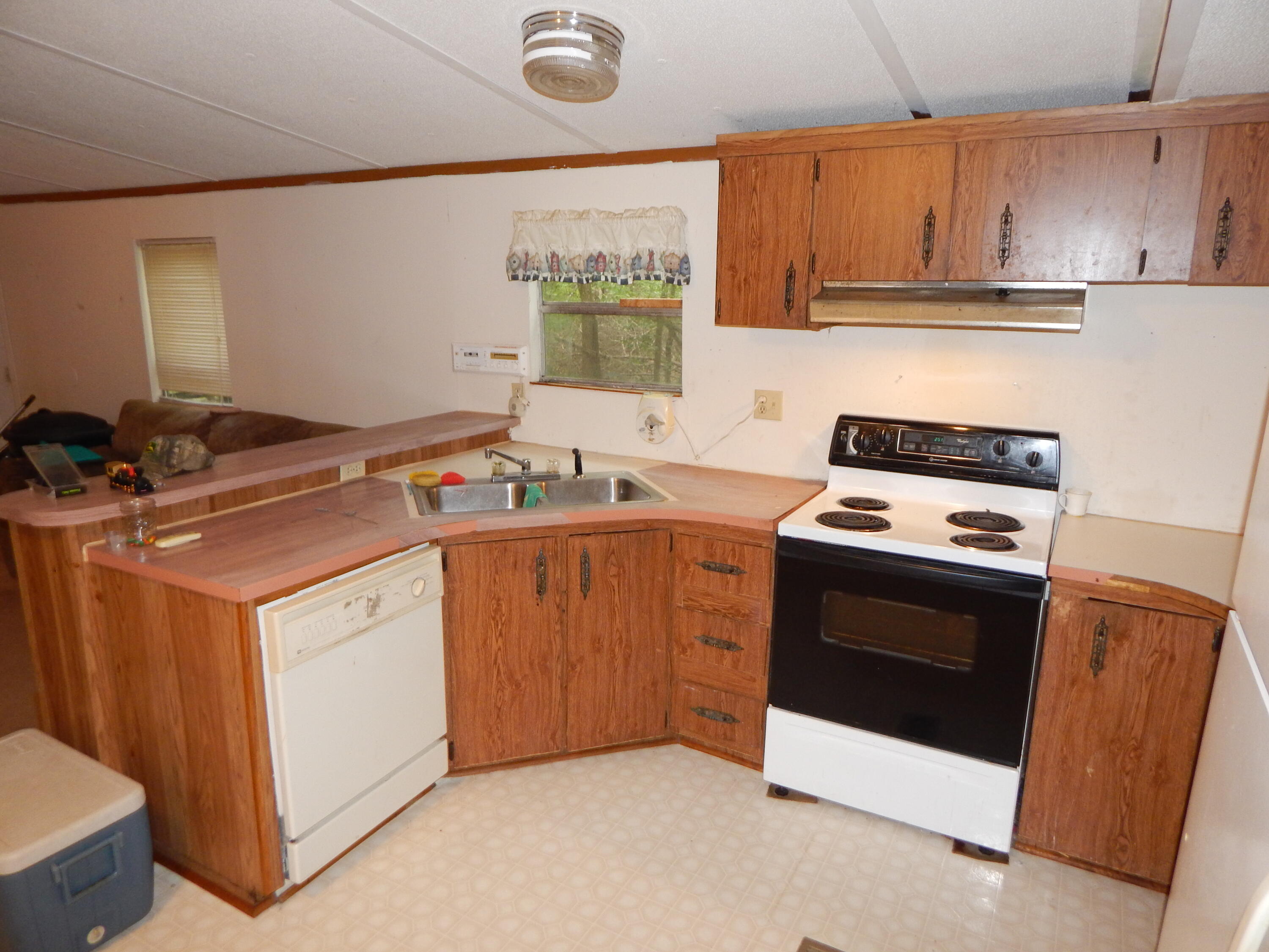 4245 Jim Garrett Road Monterey, TN 38574 - Photo 6 of 10 DSCN5749