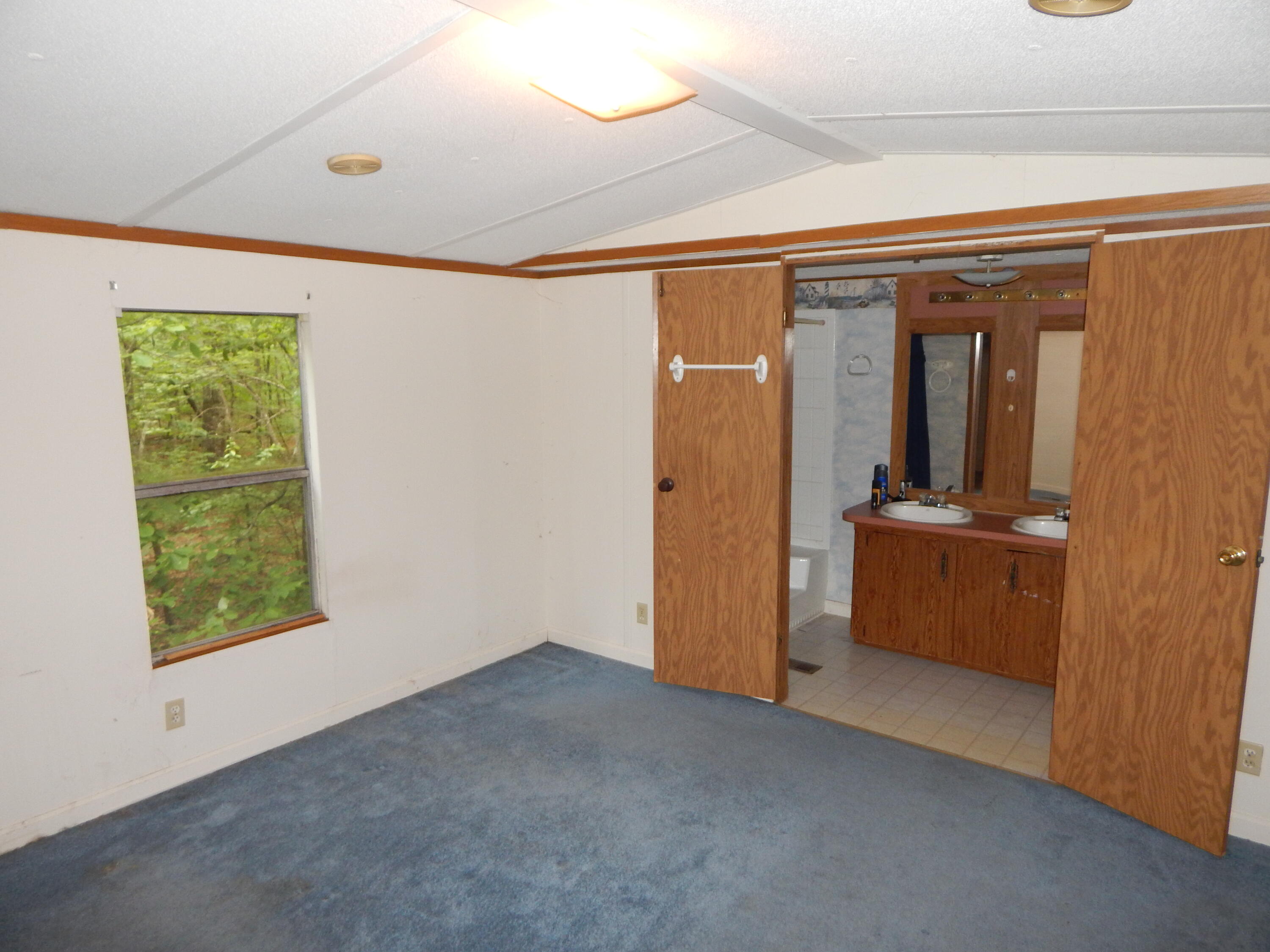 4245 Jim Garrett Road Monterey, TN 38574 - Photo 7 of 10 DSCN5750