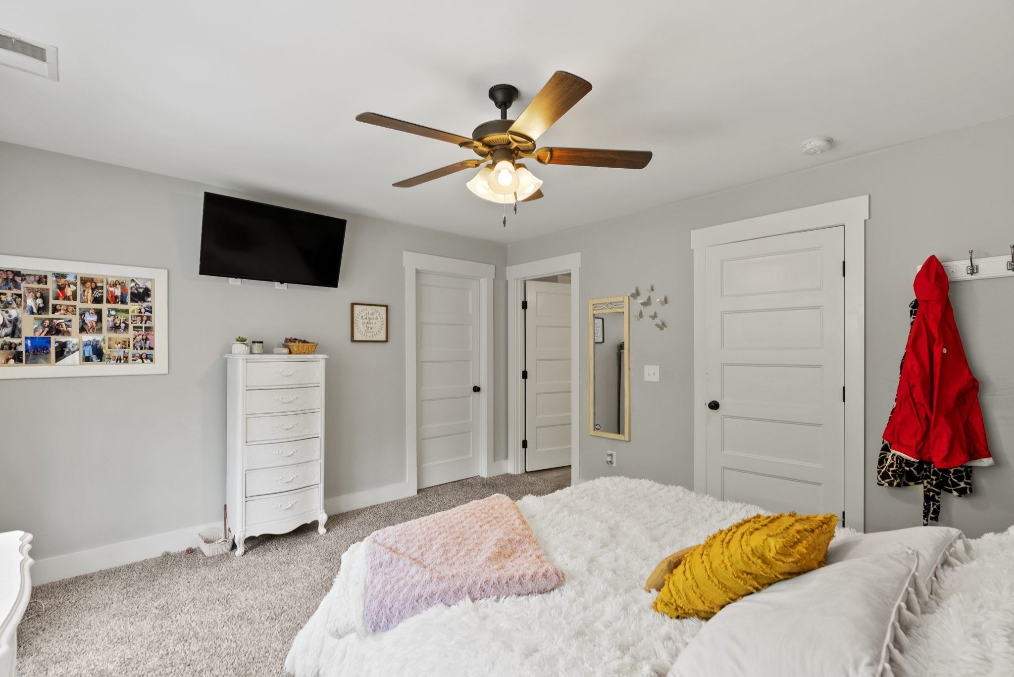 2764 New Hall Road Greenbrier, TN 37073 - Photo 26 of 44 a bedroom with a bed and a tv