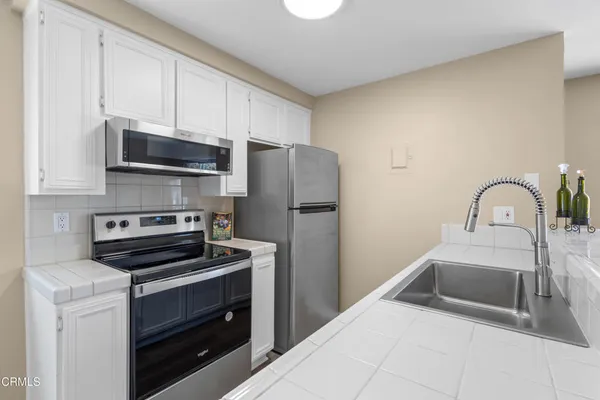 $419,000 | 506 Avenida De La Plata, Thousand Oaks, CA 91320