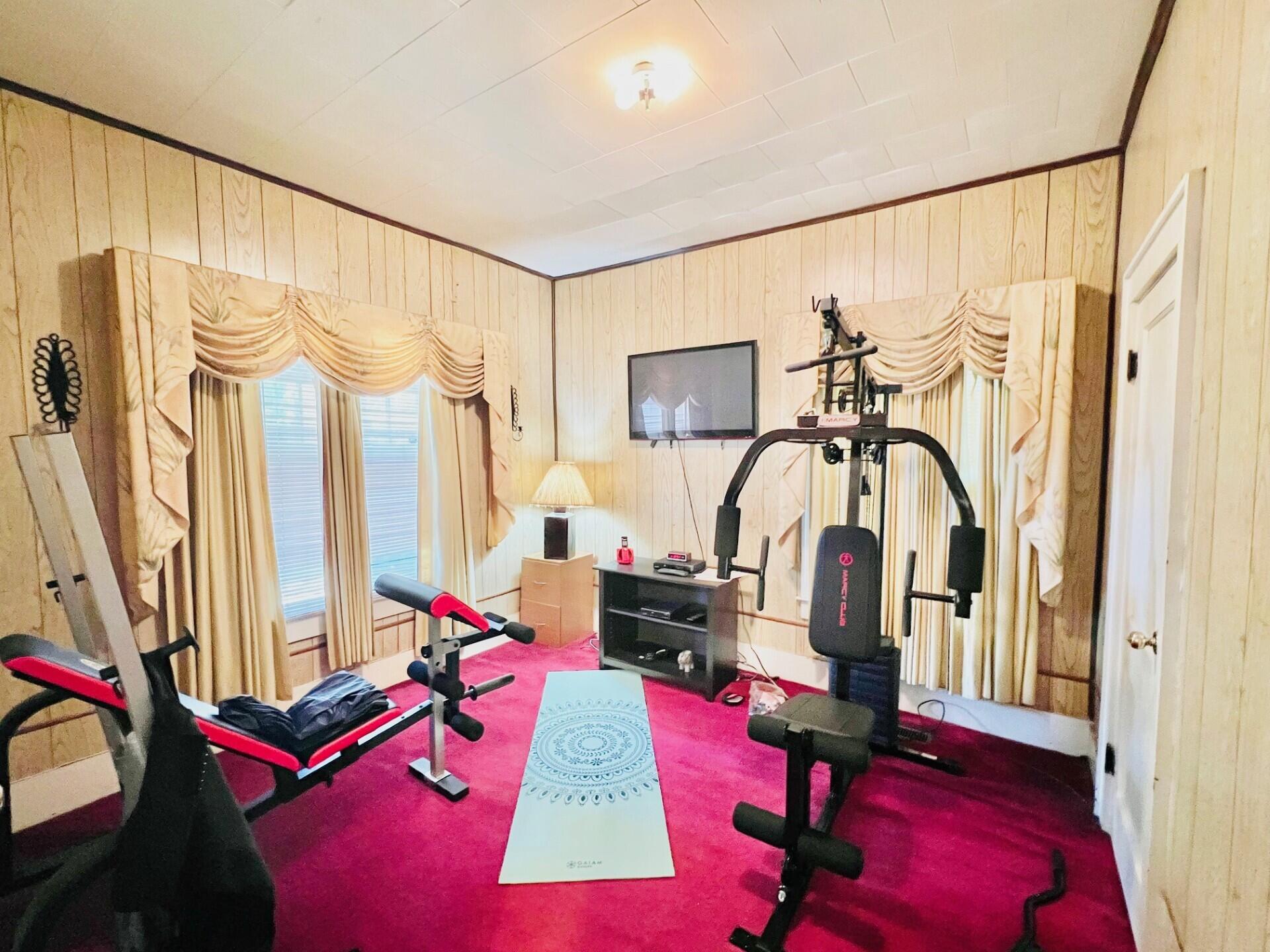 2015 Windsor Street Chattanooga, TN 37406 - Photo 20 of 34 Windsor bedroom