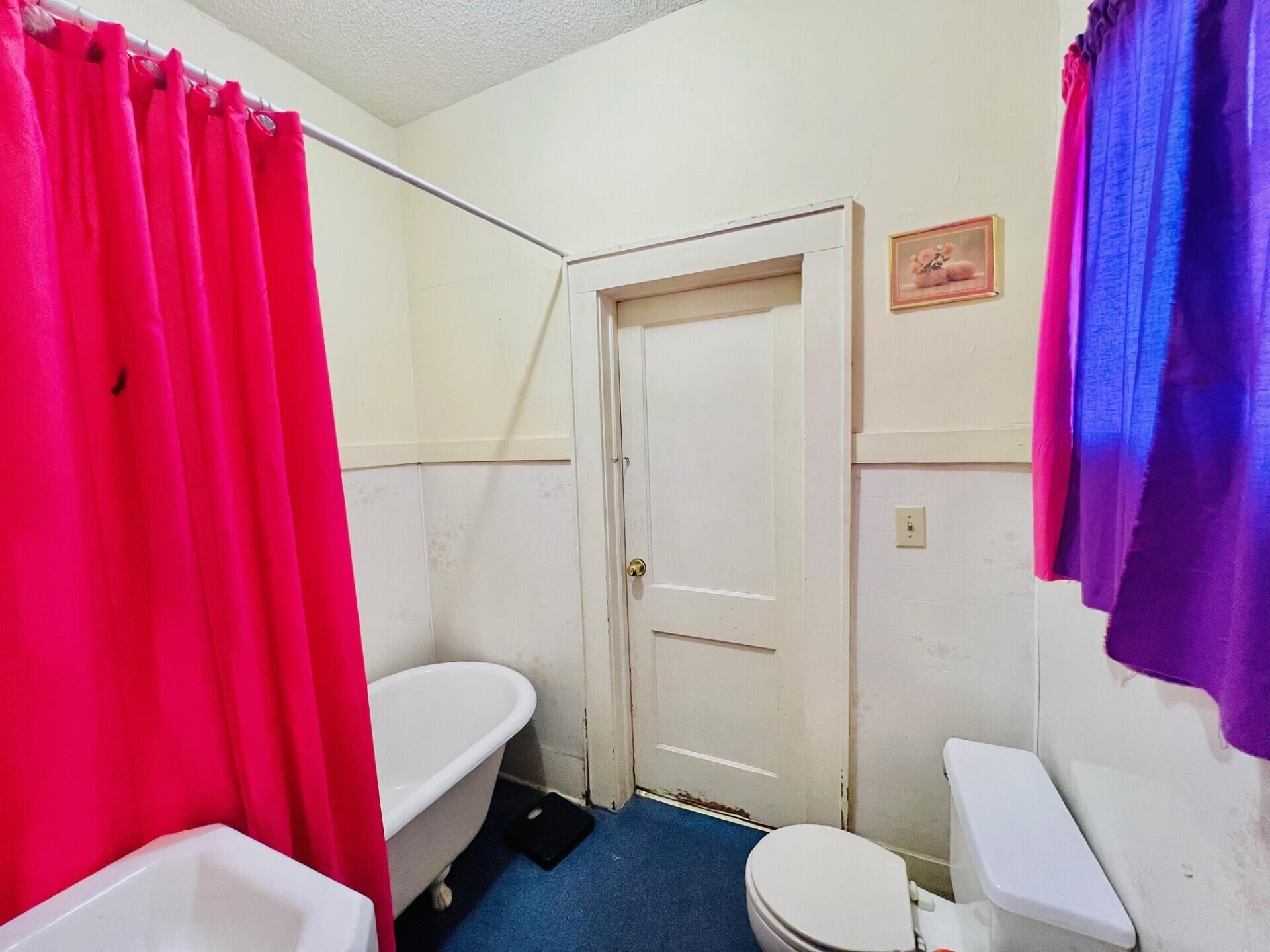 2015 Windsor Street Chattanooga, TN 37406 - Photo 23 of 34 Windsor 2nd full bathroom